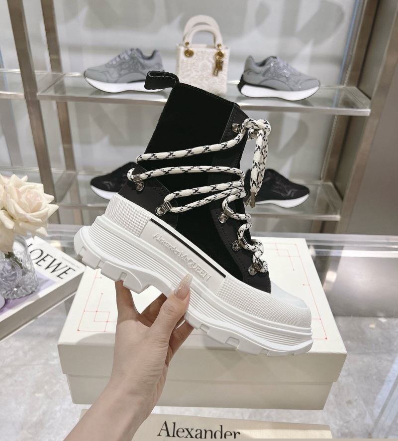 M*Q*en boots